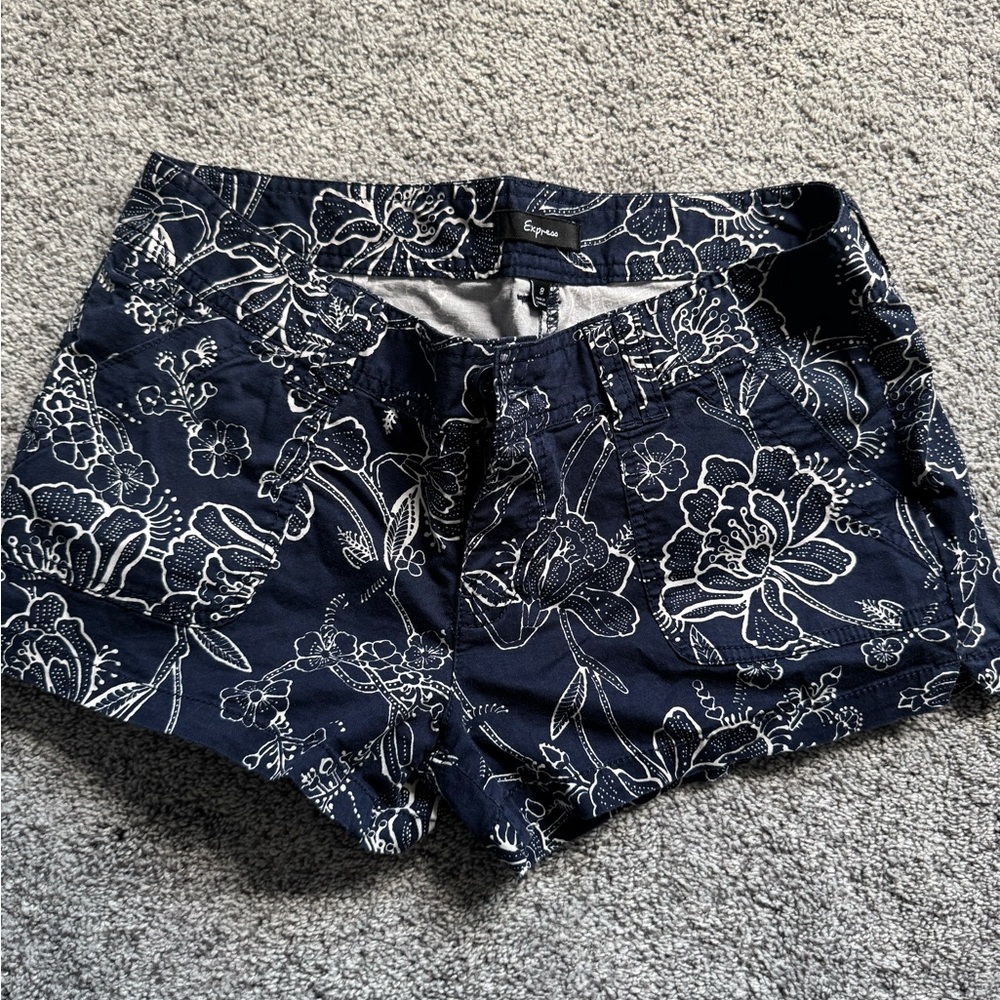 Express Blue and White Shorts with Floral Design Size 8 EUC